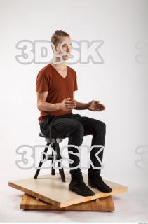 Sitting reference of Otakar 0014